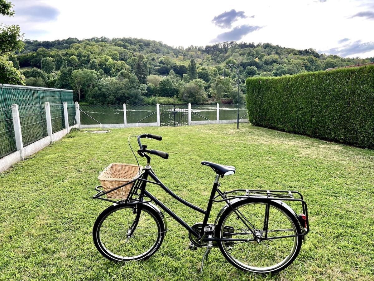Charmant Chalet En Bord De Seine Saint-Pierre-du-Vauvray ภายนอก รูปภาพ
